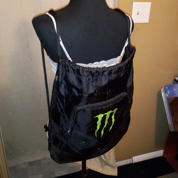 Official monster drawstring backpack 🎒 - Picture 5 of 7